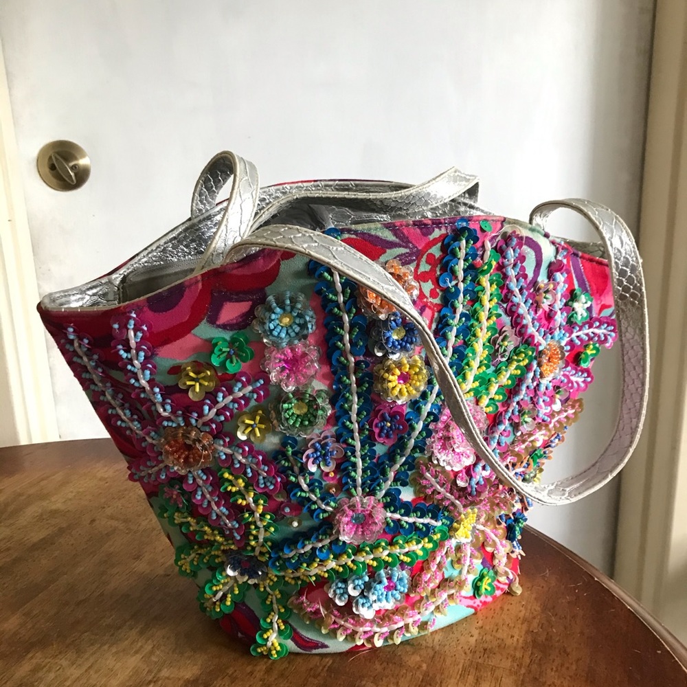Sequined Purse With Flower Pattern - image 1